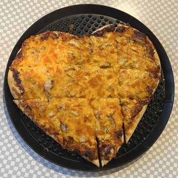 Mama's Pizza - Heart Pizza - Pizza Near Me - Omaha, Nebraska