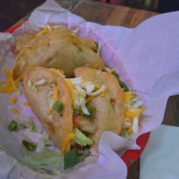 Valle Luna - 1/2 taco basket - Mexican Near Me - Chandler, Arizona Valle Luna - 1/2 taco basket - Mexican Near Me - Chandler, Arizona