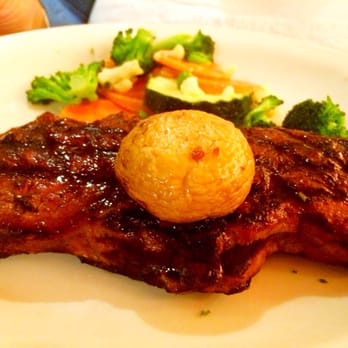 Bravo Restaurant - Streak... Pretty good for the price. But sometimes it's not cooked to your liking - Italian Near Me - Aiea, Hawaii