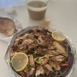 Ez Shawarma - Fattoush salad with added chicken shawarma + lentil soup