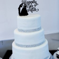 Cakes by Laura