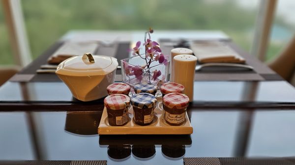 Shangri-La Mactan, Cebu by null