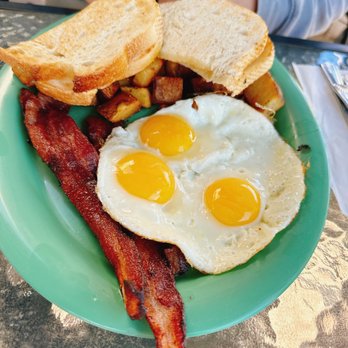 Violet Rooster - Breakfast & Brunch Near Me - Chino Hills, California Violet Rooster - Breakfast & Brunch Near Me - Chino Hills, California
