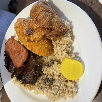 Zippy's Makiki - Diners Near Me - Honolulu, Hawaii Zippy's Makiki - Diners Near Me - Honolulu, Hawaii