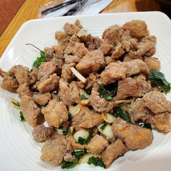 Mama's Kitchen - Taiwanese Salt and Pepper Chicken with Basil - Taiwanese Near Me - Duluth, Georgia