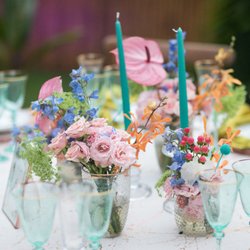 Flower Fanatic - Dinning table flowers & candles