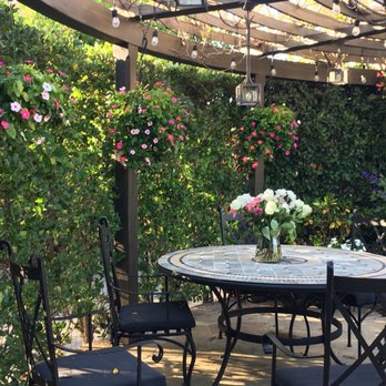 Prosper Architects - Stunning flowers - Architects Near Me - Scottsdale, Arizona