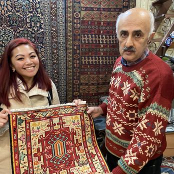 Grand Bazaar - Helpful owner - Shopping Passages Near Me - Istanbul, 34 Grand Bazaar - Helpful owner - Shopping Passages Near Me - Istanbul, 34