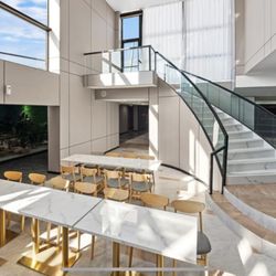 New LY Time Restaurant