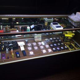 elfbar nachfüll pod läuft aus Best Vape Shops San Francisco (CA) main image 0