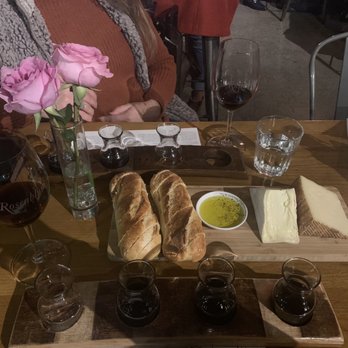Rosenblum Cellars - Rockstar and Rossa flights, fresh bread, Brie and manchego cheese - Venues & Event Spaces Near Me - Oakland, California Rosenblum Cellars - Rockstar and Rossa flights, fresh bread, Brie and manchego cheese - Venues & Event Spaces Near Me - Oakland, California