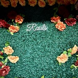 Raul’s Mexican - Outside wall
