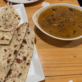 Momo Hut - Chicken chettinad and garlic naan~ - Himalayan/Nepalese Near Me - Vancouver, British Columbia Momo Hut - Chicken chettinad and garlic naan~ - Himalayan/Nepalese Near Me - Vancouver, British Columbia