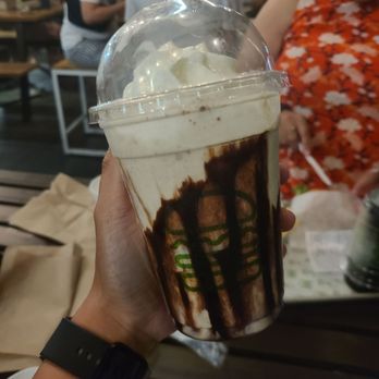 Shake Shack Long Beach - Chocolate Churro Shake - Burgers Near Me - Long Beach, California Shake Shack Long Beach - Chocolate Churro Shake - Burgers Near Me - Long Beach, California