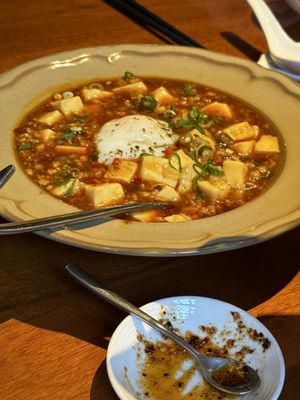 Fujin Tree Taiwanese Cuisine & Champagne (Songshan) by null