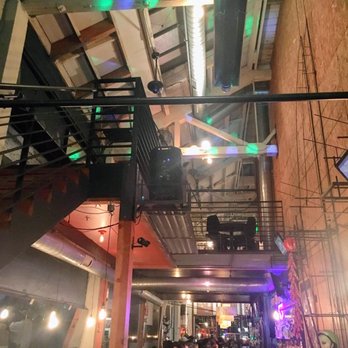 Mua - Nice bar, drinks were just ok - Bars Near Me - Oakland, California