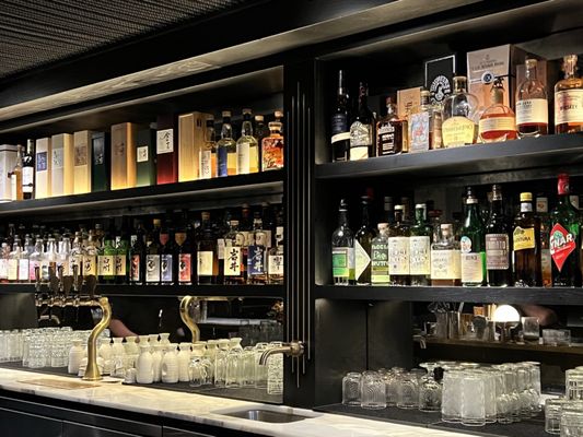 Whisky & Ramen by null