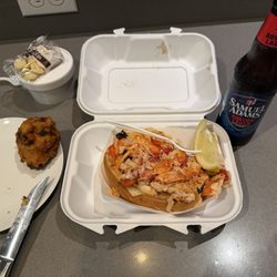 Lobster roll and clam cake