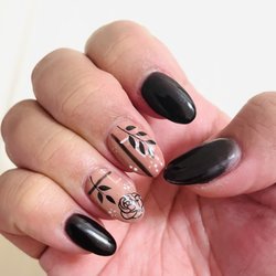 Anne Nails - Day after the stickers are almost coming off and missed to apply polish on some part.