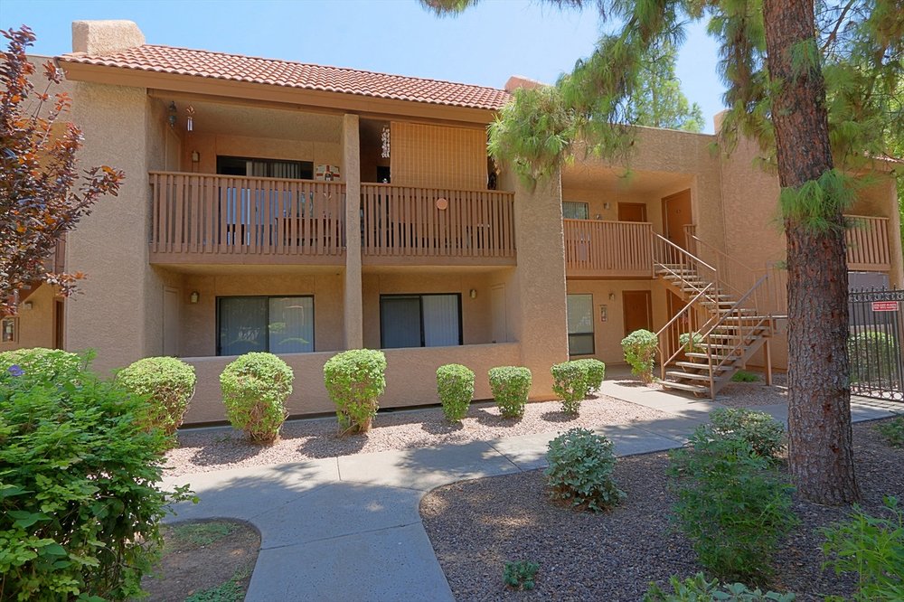 Oakridge Apartments - property management company in Phoenix, AZ