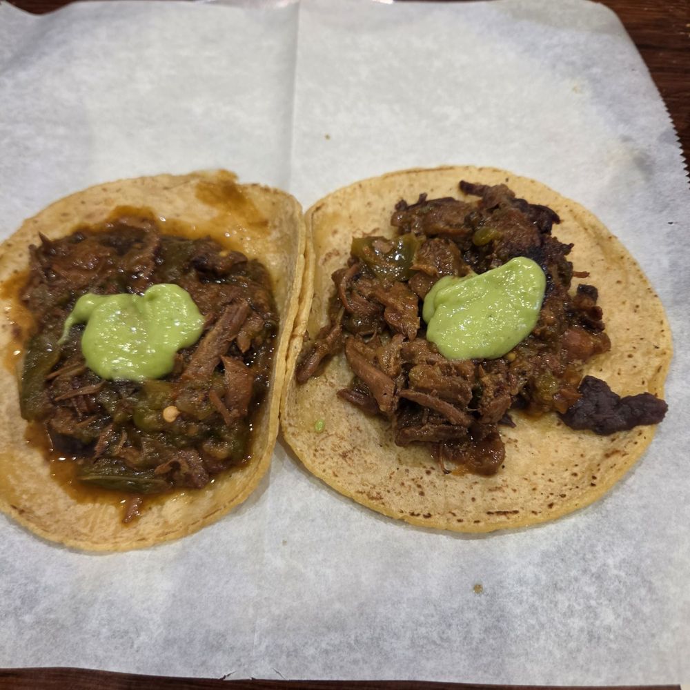 Guisados - Steak tacos - Tacos Near Me - Burbank, California Guisados - Steak tacos - Tacos Near Me - Burbank, California