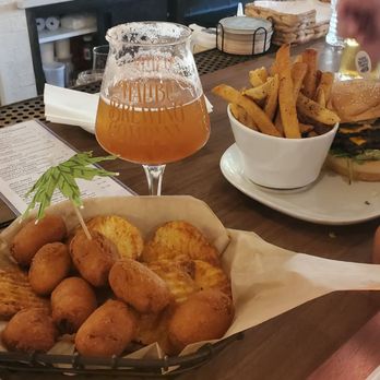 Malibu Brewing - Kids mini corn dog & smash burger - Breweries Near Me - Malibu, California