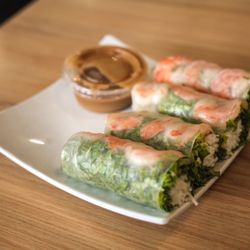 Pho Wynn - Shrimp spring rolls