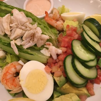 NM Cafe - Crab & Shrimp Louie - New American Near Me - McLean, Virginia