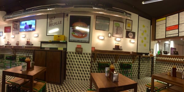 La Birra Bar Burgers Artesanales by null