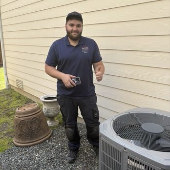 Hotwire HVAC Refrigeration & Appliance Repair - Constantine was SO knowledgeable, quick and efficient. Super professional and friendly service. - Appliances & Repair Near Me - Bothell, Washington