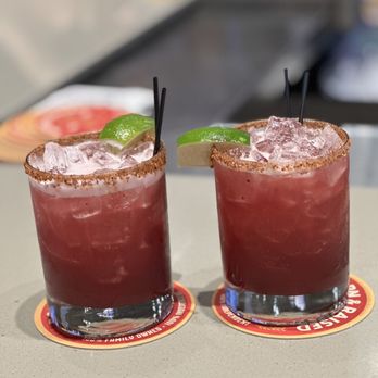 Buffalo Wild Wings - Mezcarita - Sports Bars Near Me - Coeur d'Alene, Idaho