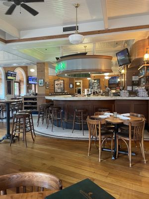 Grand Isle Restaurant by null