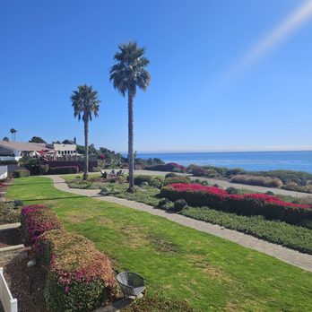 Spyglass Inn - View to our left - Hotels Near Me - Pismo Beach, California Spyglass Inn - View to our left - Hotels Near Me - Pismo Beach, California
