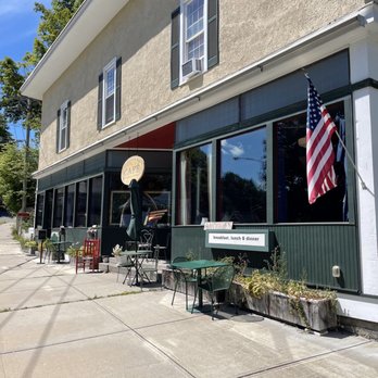 Pleasant and Main - Cafes Near Me - Housatonic, Massachusetts Pleasant and Main - Cafes Near Me - Housatonic, Massachusetts