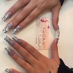 Van Nails