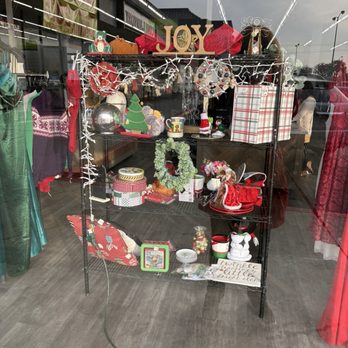 Goodwill Store - Holiday window display - Thrift Stores Near Me - Cerritos, California