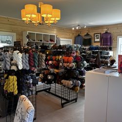 Fleece & Harmony - The store inside