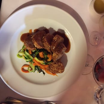 Osteria del Binari - sesame tuna with vegetable noodles - Trattorie Near Me - Milan, Michigan