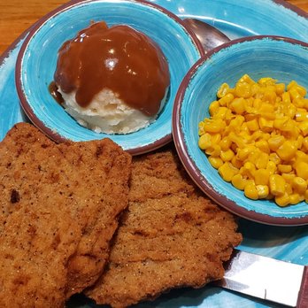 Fat Fellas BBQ & Grille - Country fried steak, mashed potatoes and corn. - American Near Me - Newport, North Carolina