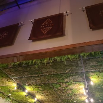 The Good Wolf Brewing Company - Love this ceiling!!! - Brewpubs Near Me - Truckee, California The Good Wolf Brewing Company - Love this ceiling!!! - Brewpubs Near Me - Truckee, California