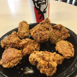 KFC - Over cooked hot wings :-/