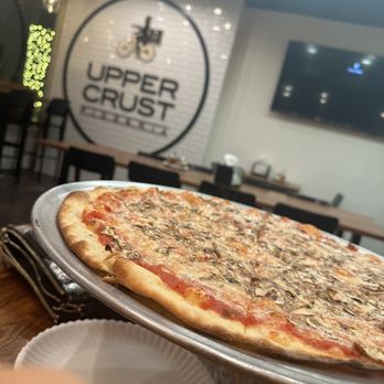 Upper Crust Pizzeria - Pizza Near Me - Beverly Hills, California Upper Crust Pizzeria - Pizza Near Me - Beverly Hills, California