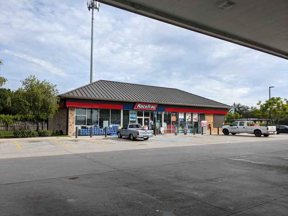 RACETRAC Updated August 2024 24 Photos & 14 Reviews 5870 Okeechobee Rd, Ft Pierce, Florida