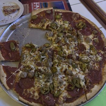 The Lake House Restaurant & Pub - Pizza - Pubs Near Me - Branson, Missouri
