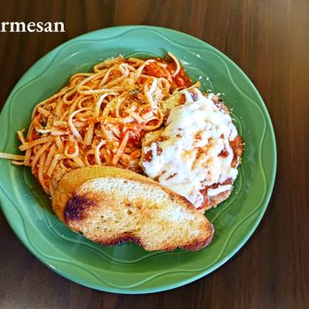 Lemon Leaf Cafe - Chicken Parmesan with pasta - Breakfast & Brunch Near Me - Largo, Florida