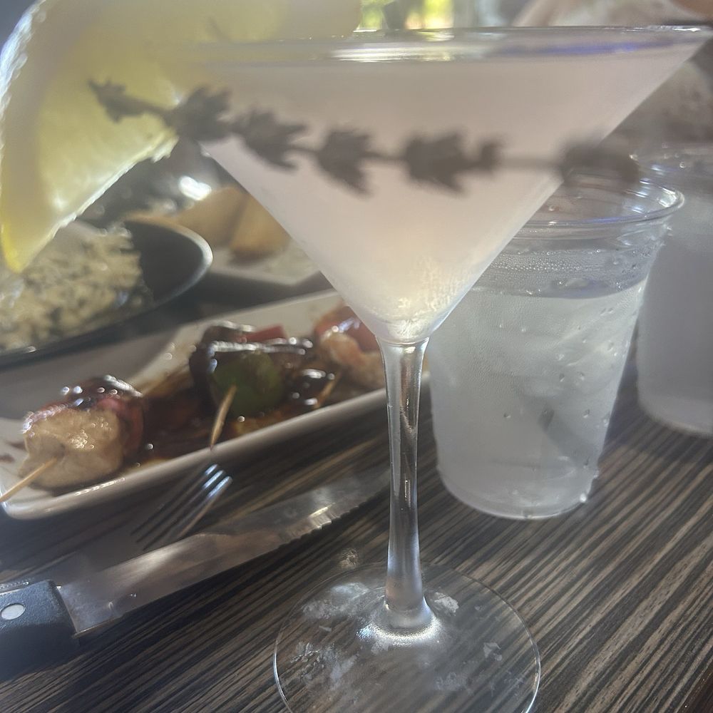 Billy's - A Cappelli Martini Bar - Bars Near Me - Mentor, Ohio Billy's - A Cappelli Martini Bar - Bars Near Me - Mentor, Ohio