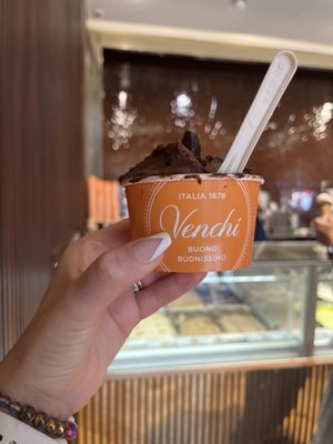 Venchi Cioccolato e Gelato, Roma Via degli Orfani, Pantheon by null