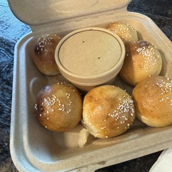 Hound Song Brewing - Pretzels with pimiento cheese is a must - Breweries Near Me - Columbus, Texas Hound Song Brewing - Pretzels with pimiento cheese is a must - Breweries Near Me - Columbus, Texas