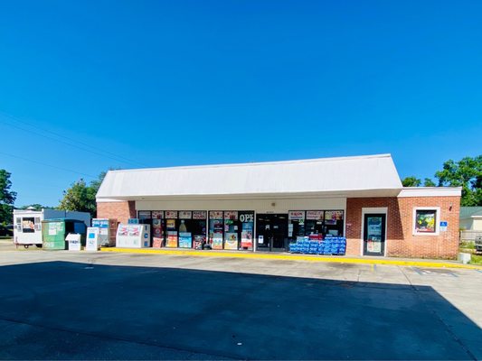 EXXON - Updated December 2025 - 11 Photos - 4781 N 9th Ave