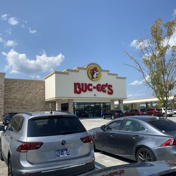 Buc-ee’s - Gas Stations Near Me - Smiths Grove, Kentucky